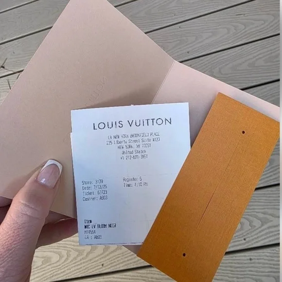 NWB Louis Vuitton Wallet on Chain Bloom purse Black w/receipt and box - Picture 4 of 7